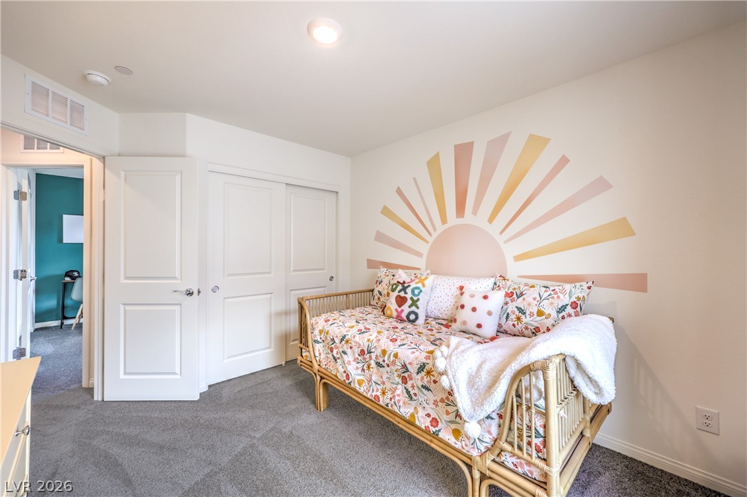 1204 Sun Parakeet Drive Henderson NV 89011