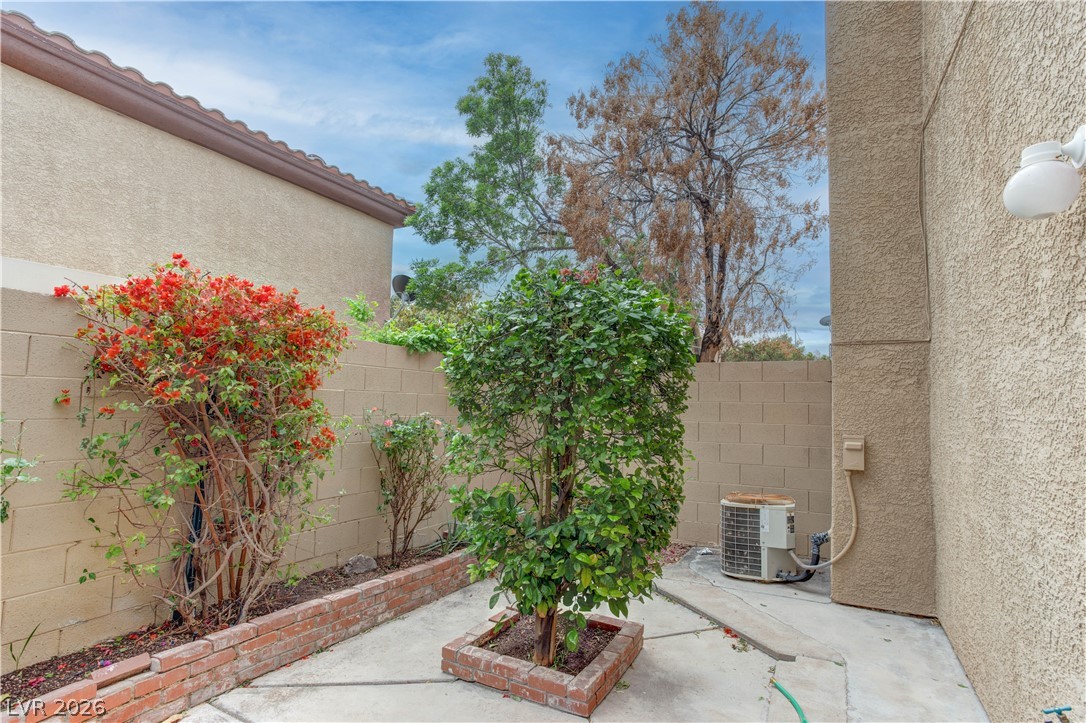 690 Ambling Gait Avenue Henderson NV 89015