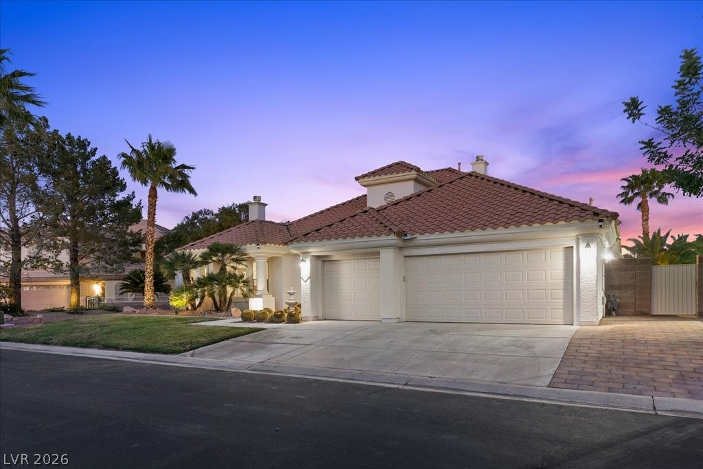 2204 Trident Maple Street Las Vegas NV 89117