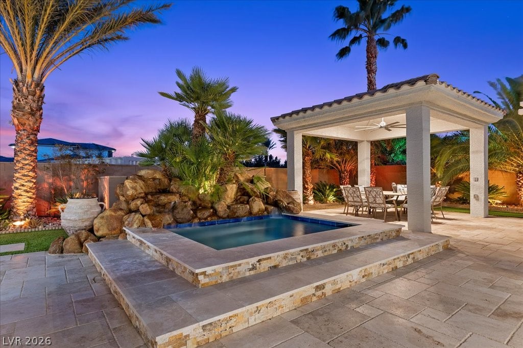2204 Trident Maple Street Las Vegas NV 89117