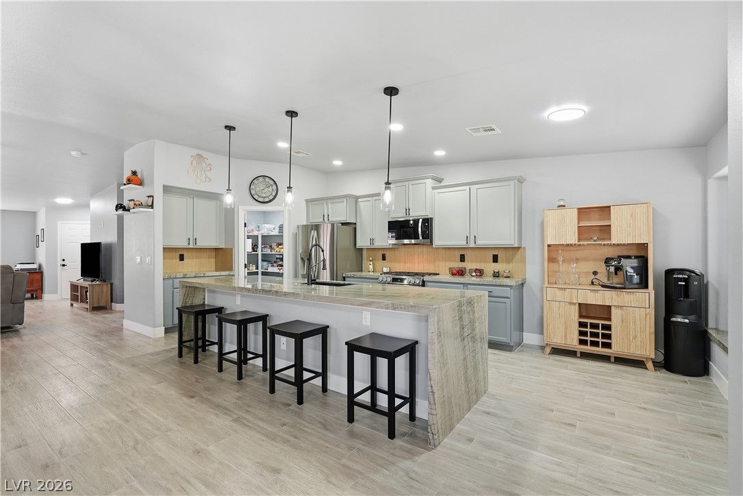 8018 Rushmore Avenue Las Vegas NV 89131