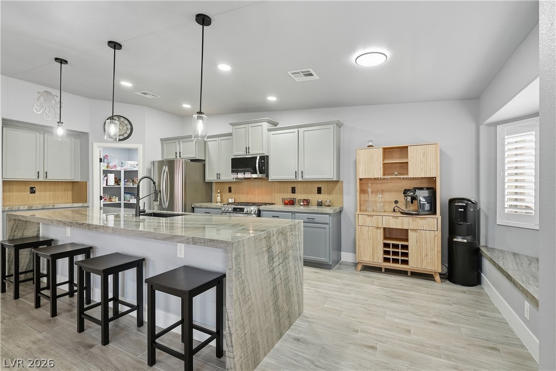 8018 Rushmore Avenue Las Vegas NV 89131