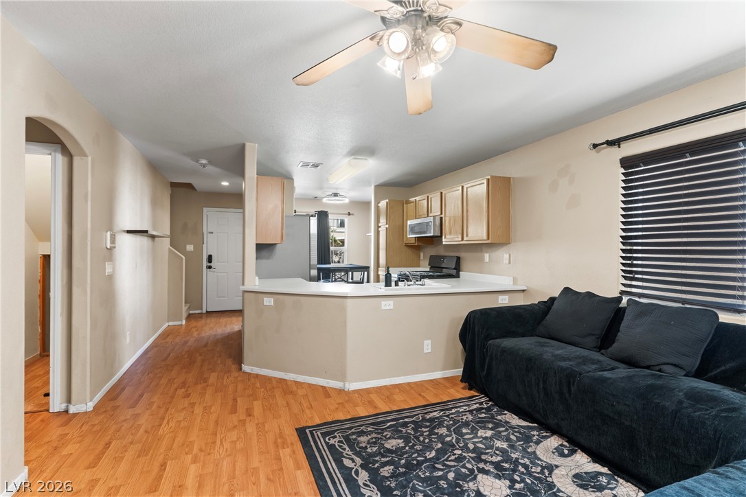 10353 Midseason Mist Street Las Vegas NV 89183