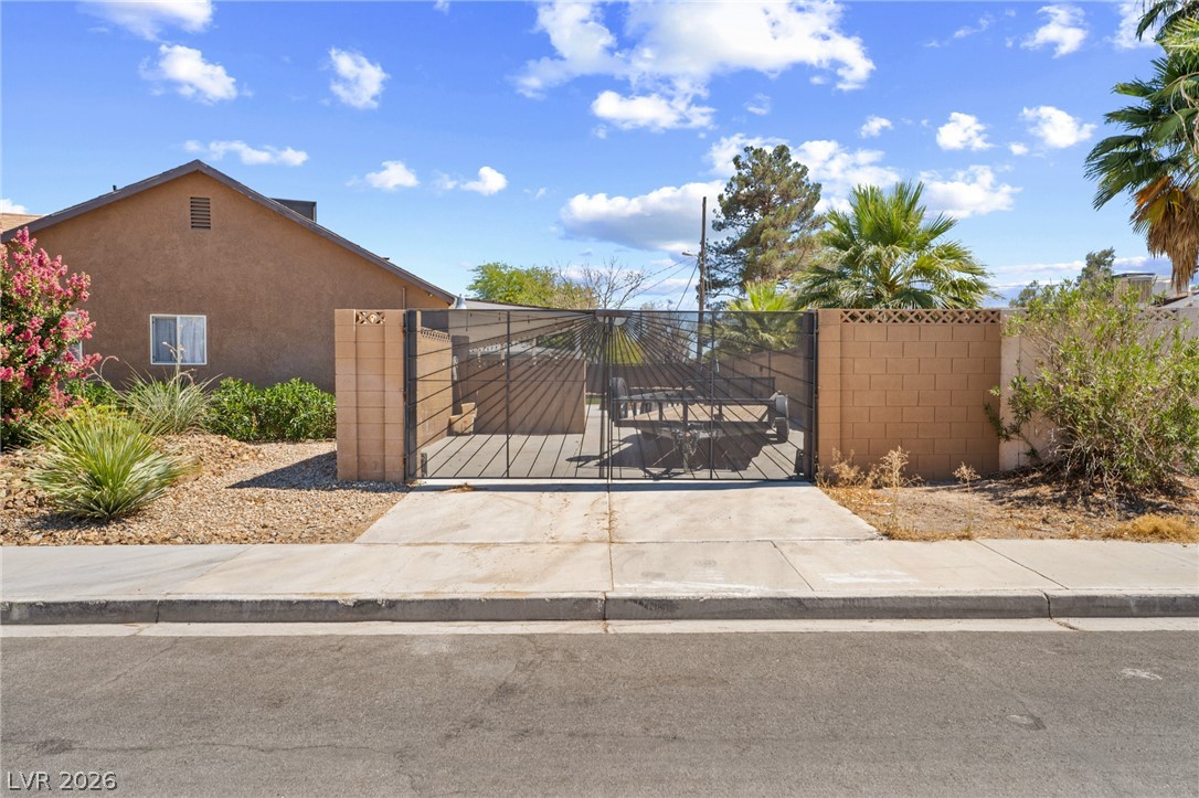 1909 Stonehaven Circle Las Vegas NV 89108