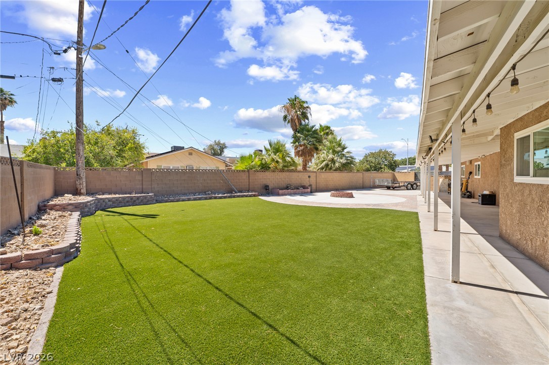 1909 Stonehaven Circle Las Vegas NV 89108