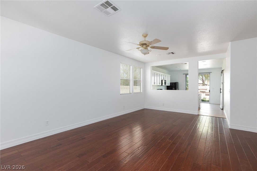 8212 Calico Wind Street Las Vegas NV 89131