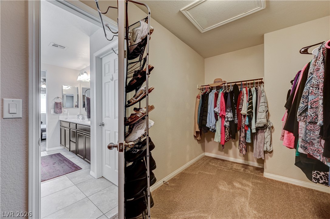 8026 Ponderosa Hill Street Las Vegas NV 89113