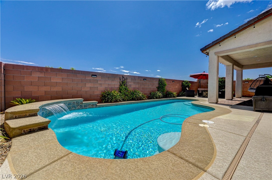 8026 Ponderosa Hill Street Las Vegas NV 89113