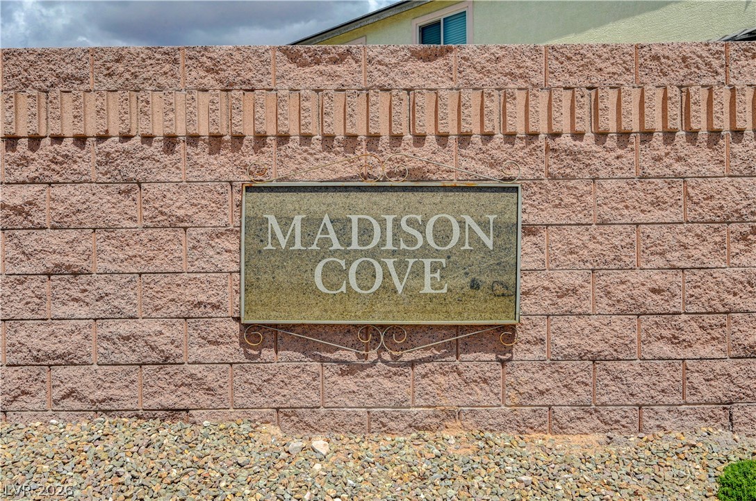 8026 Ponderosa Hill Street Las Vegas NV 89113