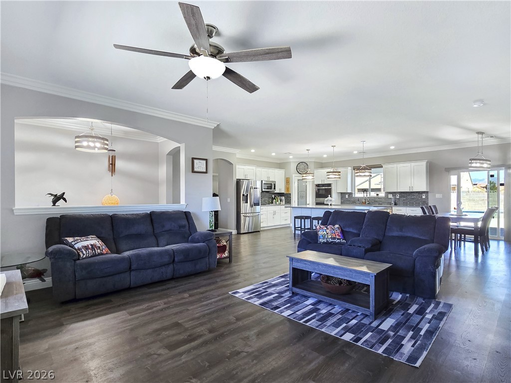 6611 Parkwood Court Pahrump NV 89061