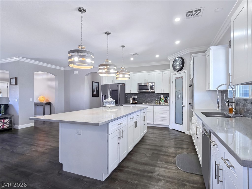 6611 Parkwood Court Pahrump NV 89061