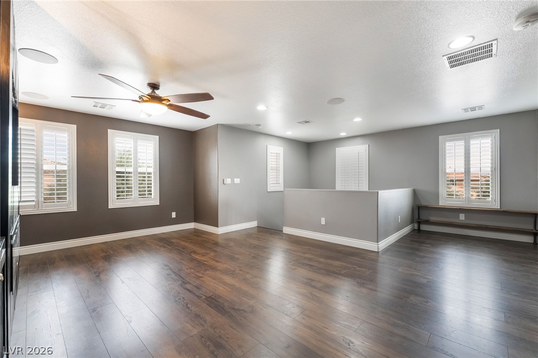10568 Painted Bridge Street Las Vegas NV 89179