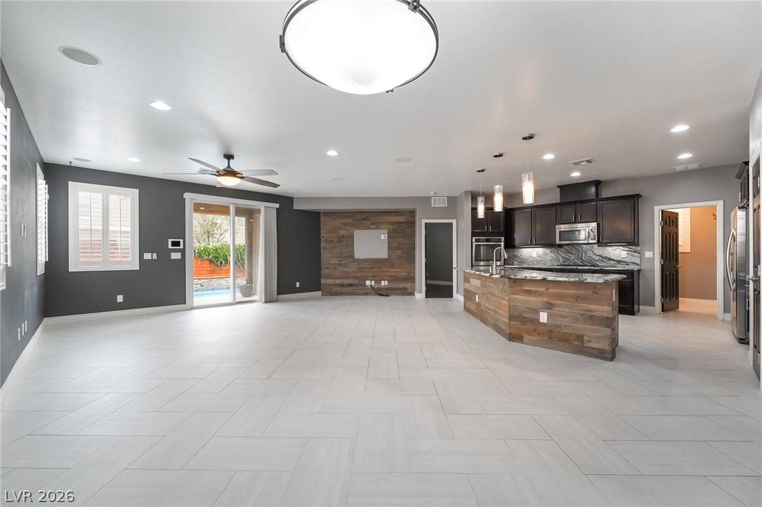 10568 Painted Bridge Street Las Vegas NV 89179