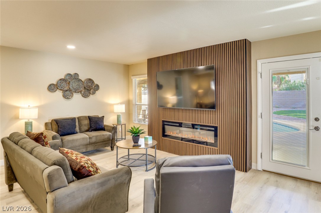 1045 Thornfield Lane Las Vegas NV 89123