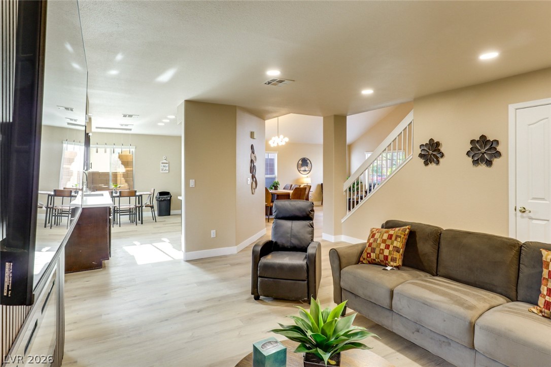 1045 Thornfield Lane Las Vegas NV 89123