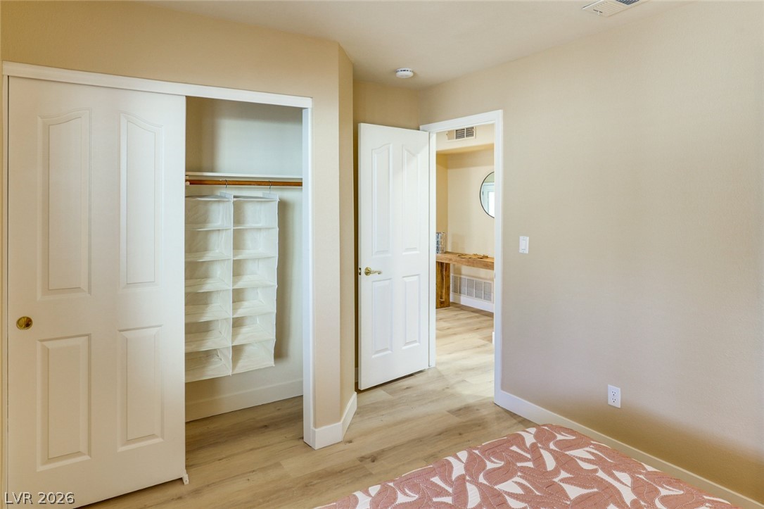 1045 Thornfield Lane Las Vegas NV 89123