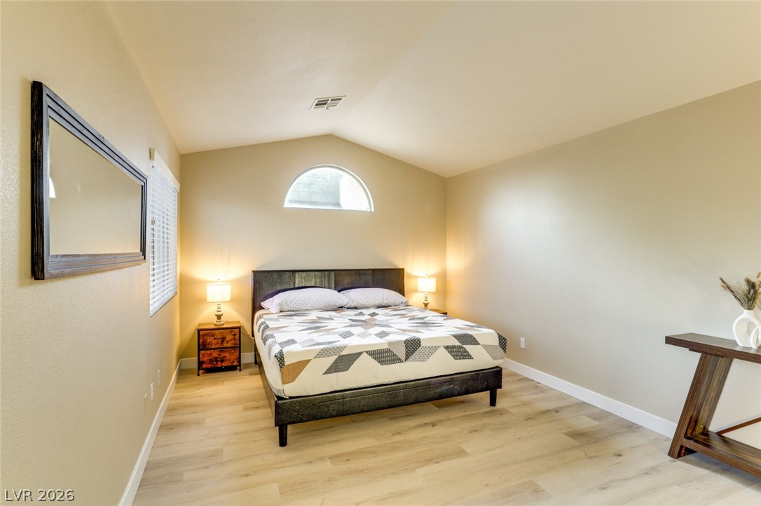 1045 Thornfield Lane Las Vegas NV 89123
