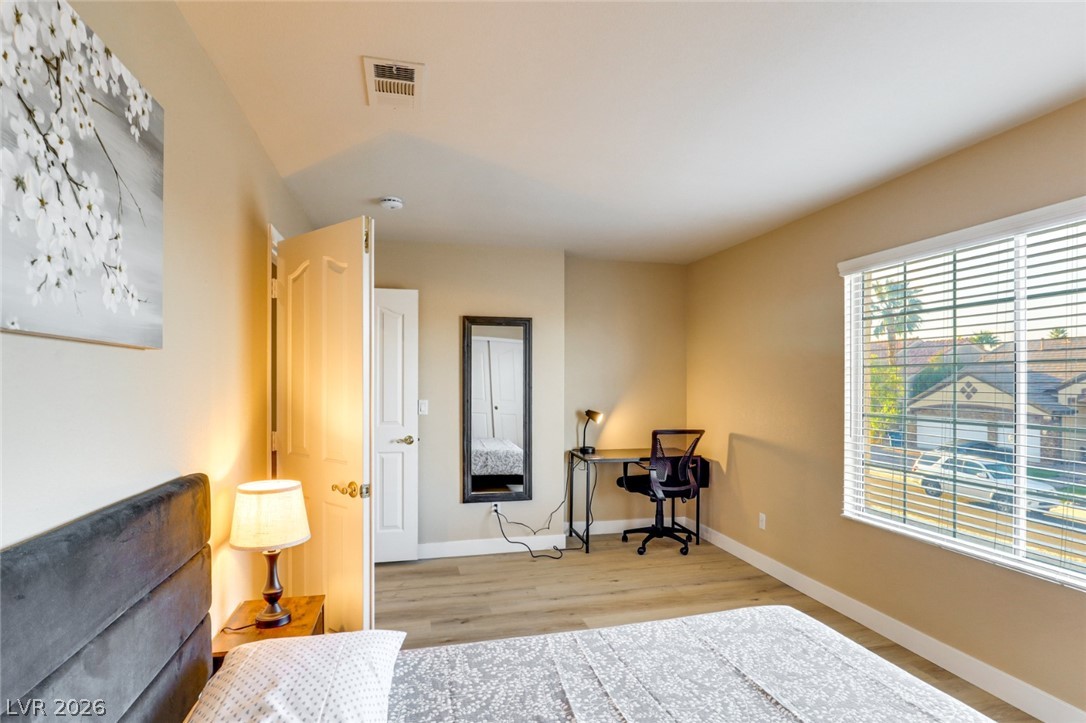 1045 Thornfield Lane Las Vegas NV 89123