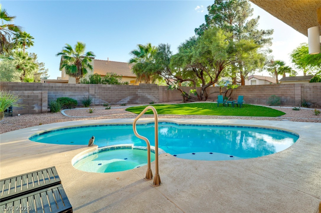 1045 Thornfield Lane Las Vegas NV 89123