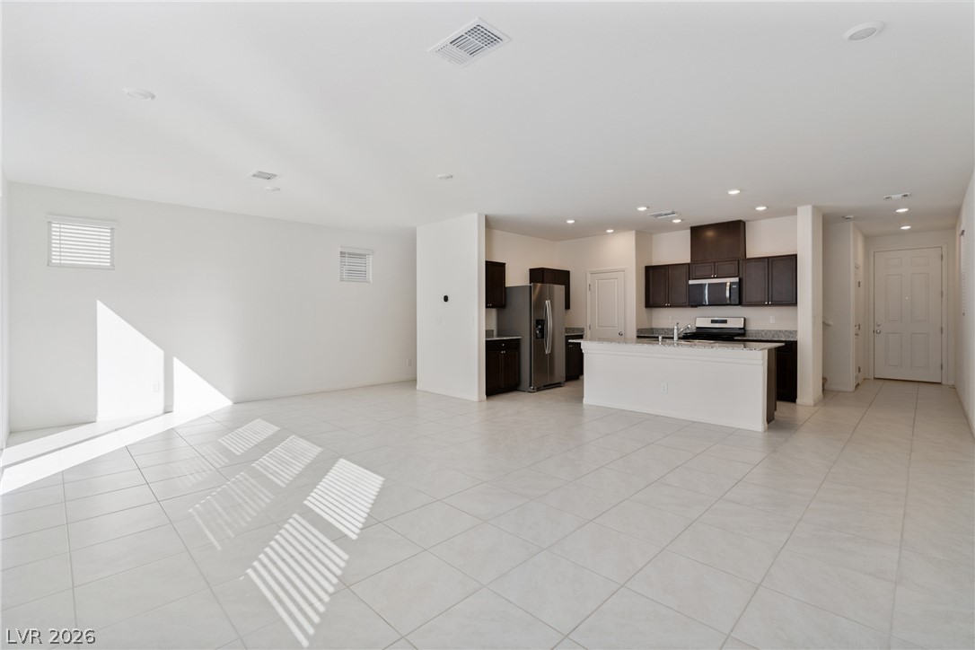 9079 Vesey Avenue Las Vegas NV 89148