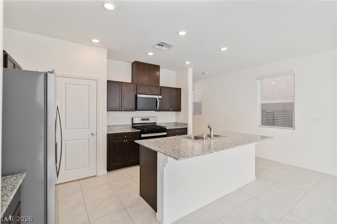 9079 Vesey Avenue Las Vegas NV 89148
