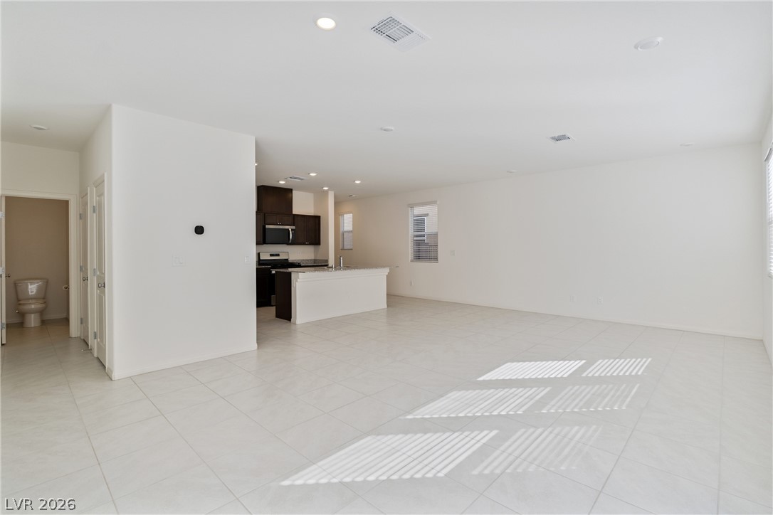 9079 Vesey Avenue Las Vegas NV 89148