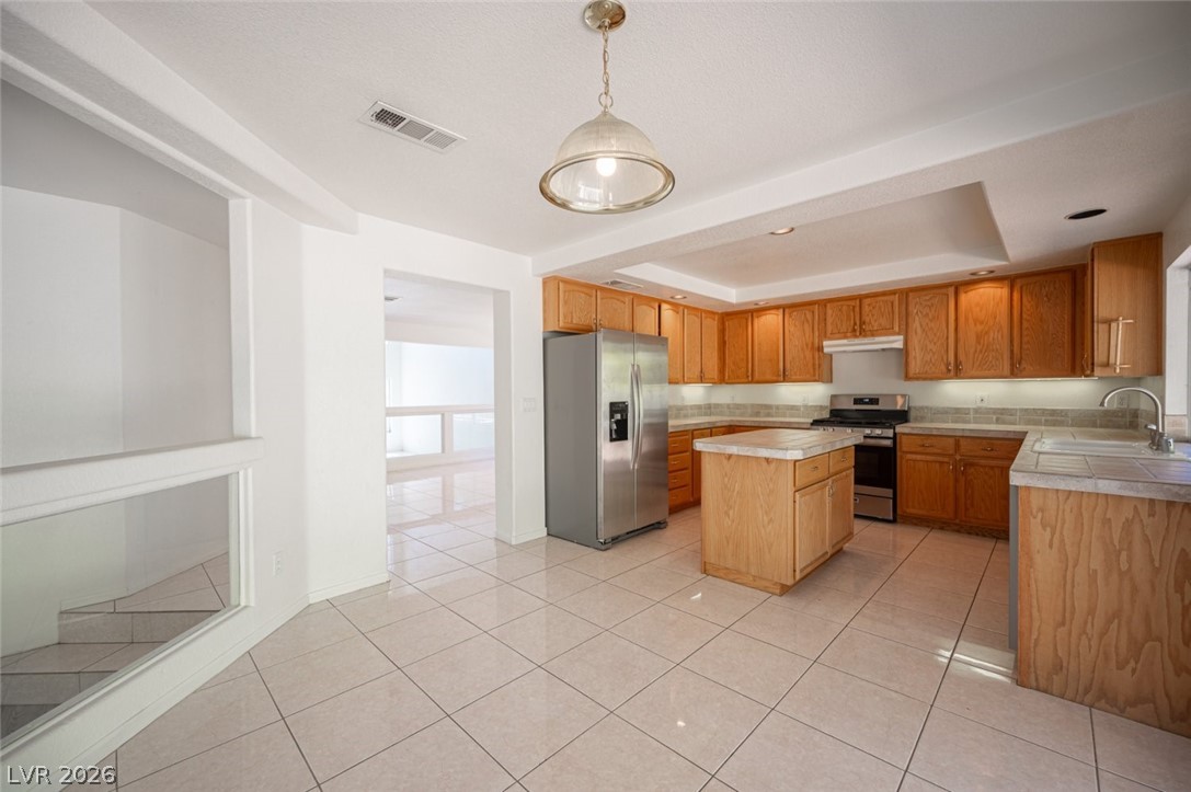 8512 Copper Ridge Avenue Las Vegas NV 89129