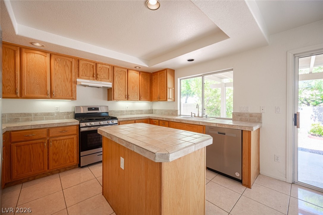 8512 Copper Ridge Avenue Las Vegas NV 89129