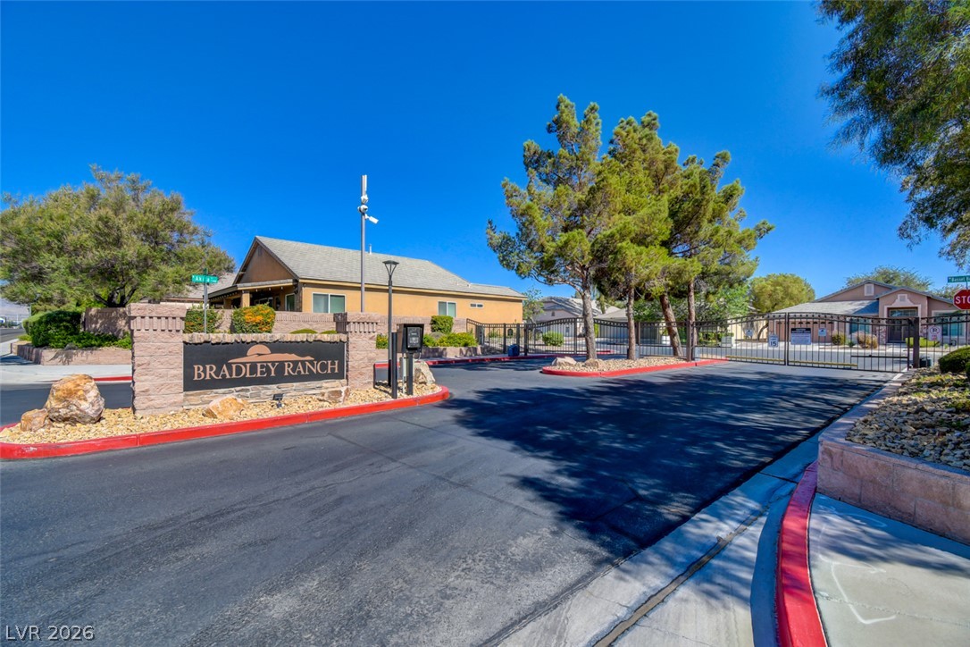 5423 Basset Hound Avenue Las Vegas NV 89131