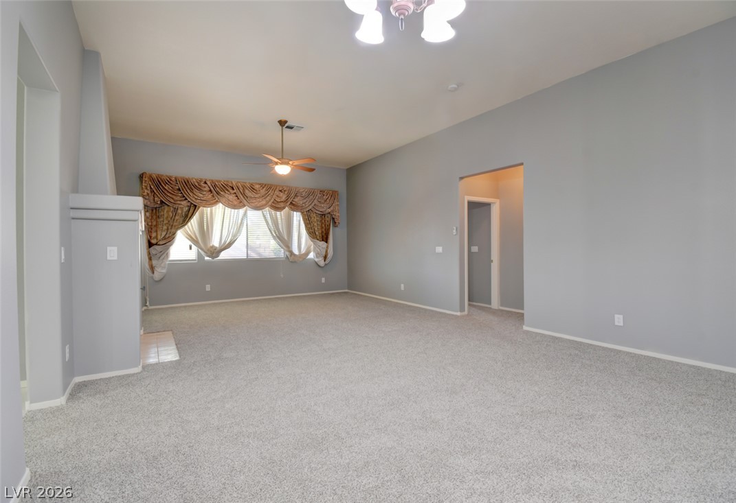 5423 Basset Hound Avenue Las Vegas NV 89131