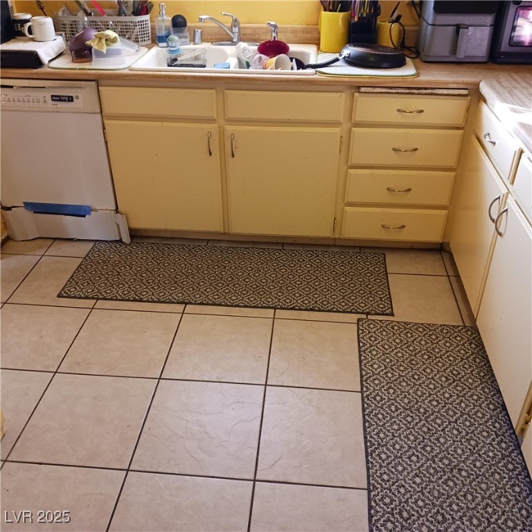 4825 Patterson Avenue Las Vegas NV 89104
