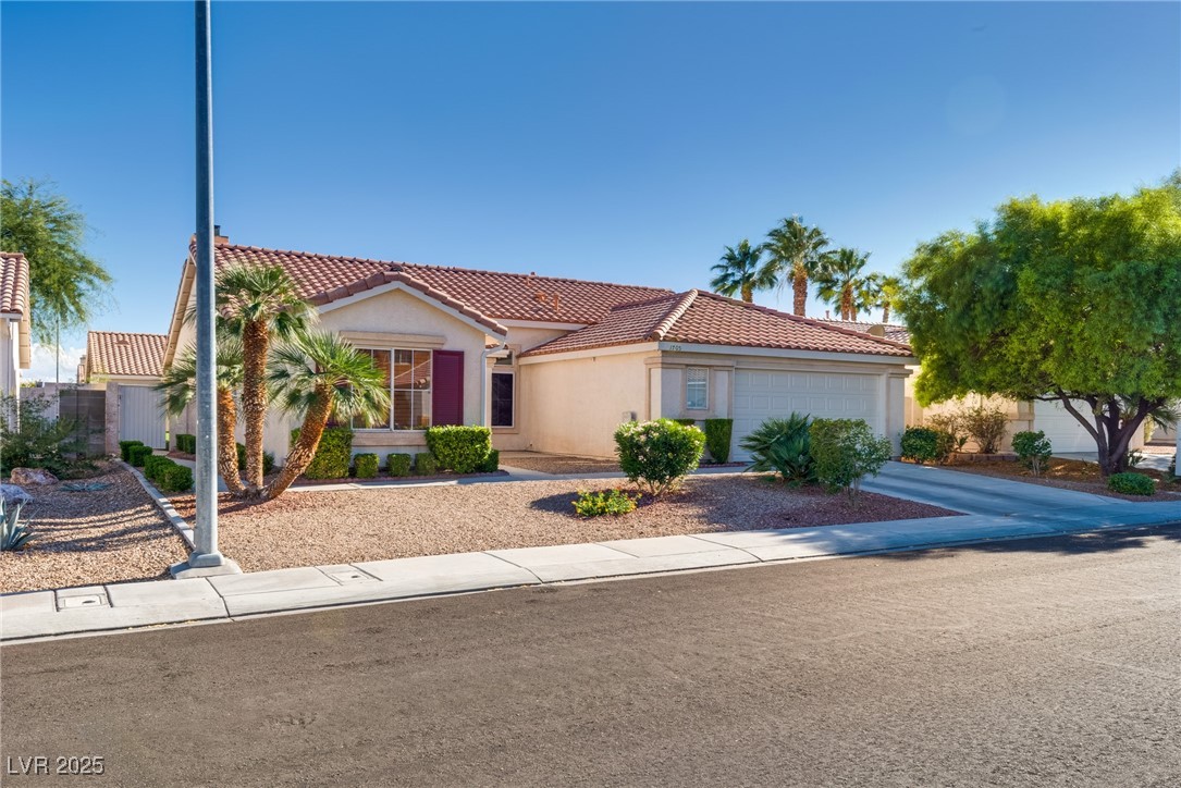 1705 Night Shadow Avenue North Las Vegas NV 89031