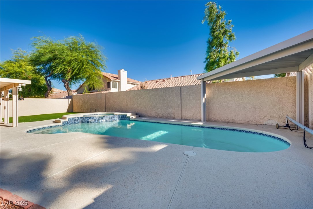1705 Night Shadow Avenue North Las Vegas NV 89031