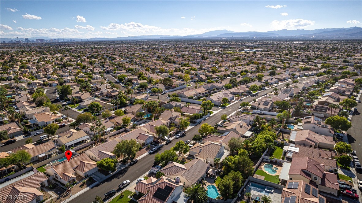 1705 Night Shadow Avenue North Las Vegas NV 89031