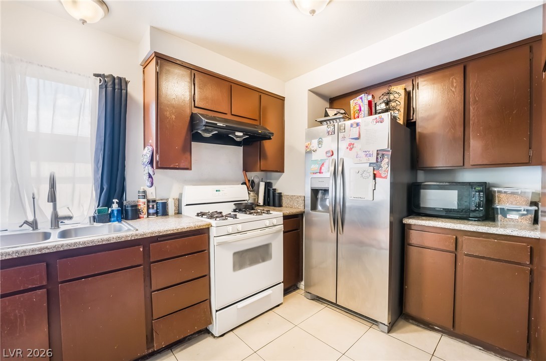 6135 Meadowgrass Lane Las Vegas NV 89103