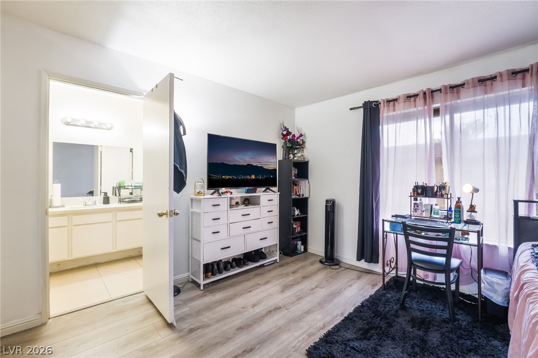 6135 Meadowgrass Lane Las Vegas NV 89103