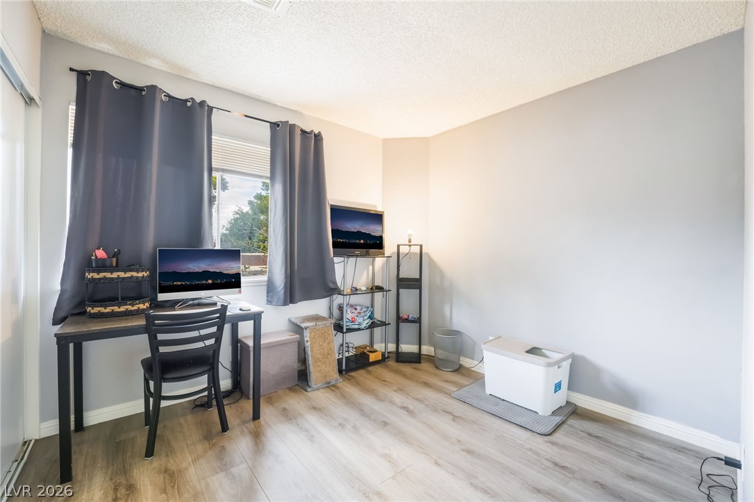 6135 Meadowgrass Lane Las Vegas NV 89103
