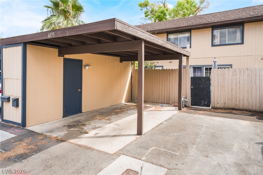 6135 Meadowgrass Lane Las Vegas NV 89103