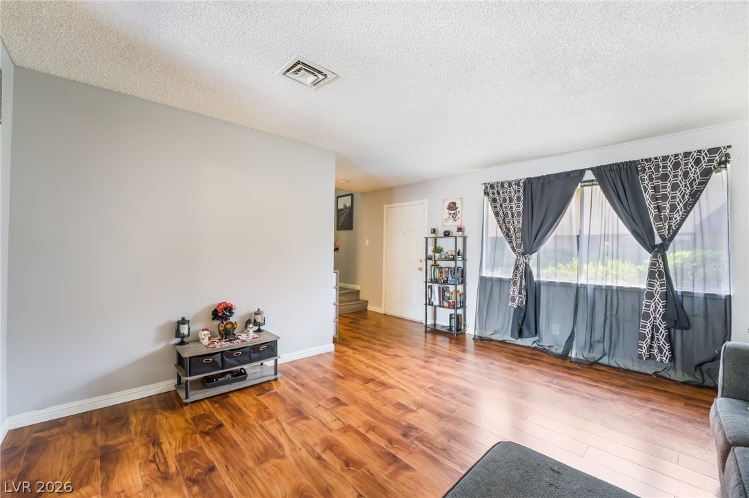 6135 Meadowgrass Lane Las Vegas NV 89103