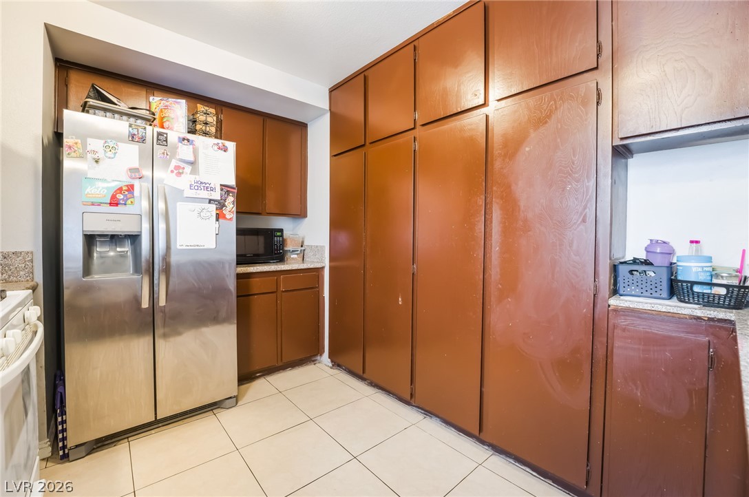 6135 Meadowgrass Lane Las Vegas NV 89103