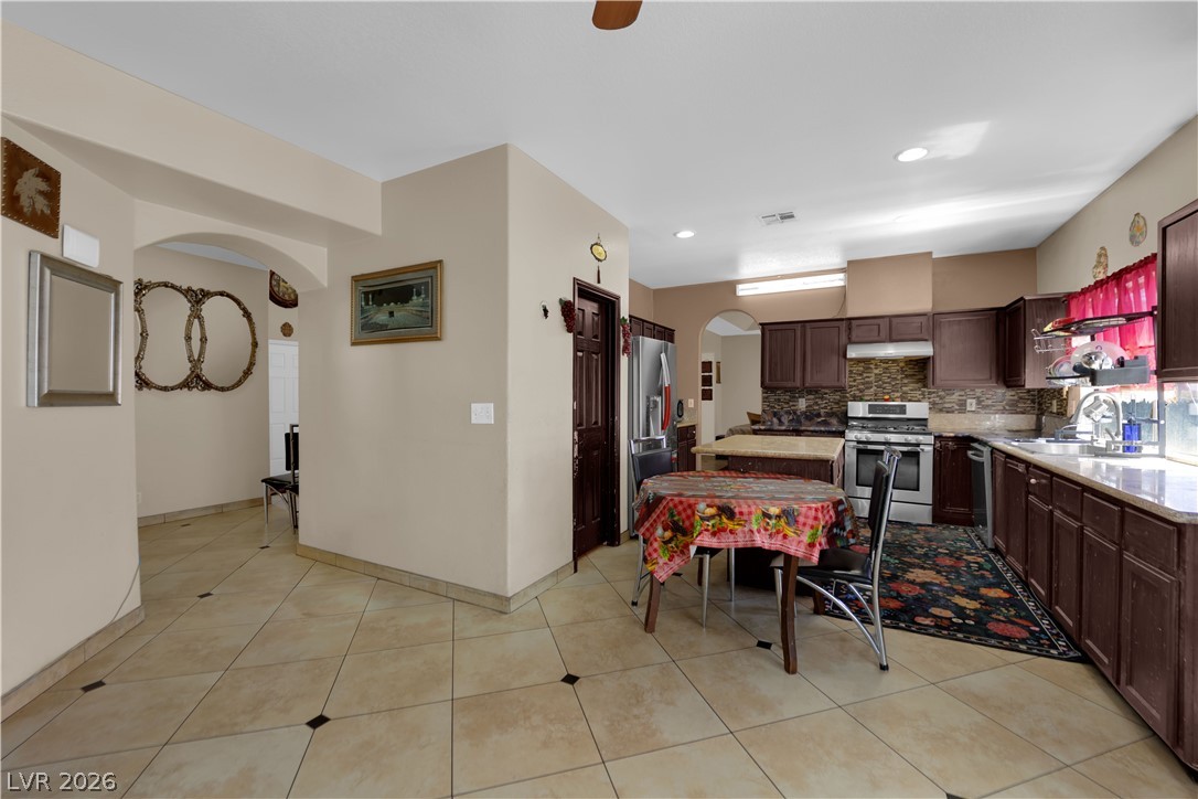 1585 Darryl Avenue Las Vegas NV 89123