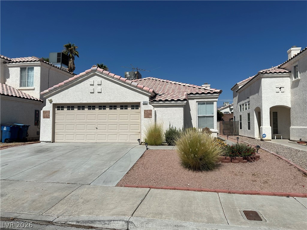 1833 Cedar Bluffs Way Las Vegas NV 89128