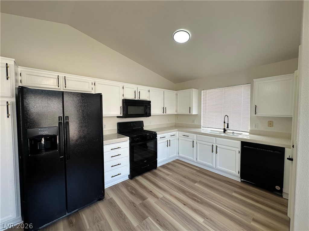 1833 Cedar Bluffs Way Las Vegas NV 89128