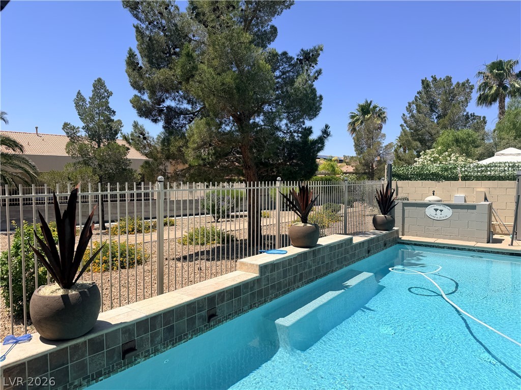 4937 Wayfaring Tree Avenue Las Vegas NV 89131