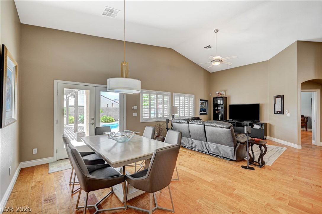 5669 Victoria Regina Avenue Las Vegas NV 89139