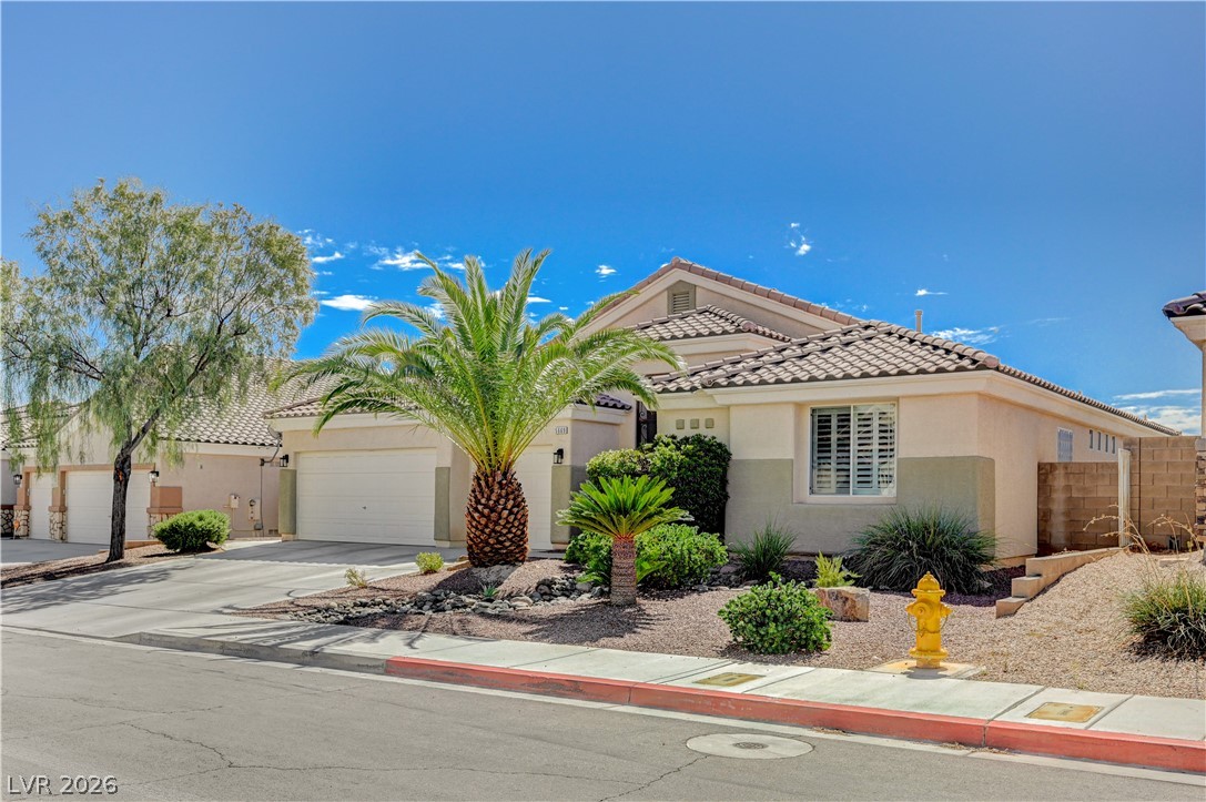 5669 Victoria Regina Avenue Las Vegas NV 89139