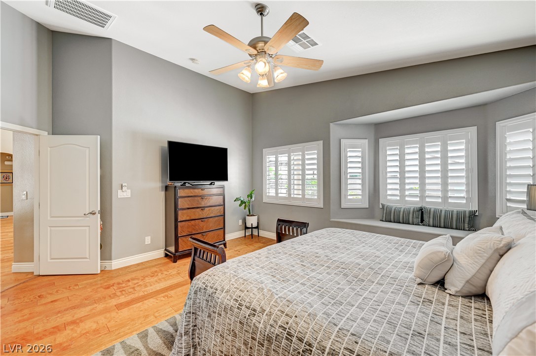 5669 Victoria Regina Avenue Las Vegas NV 89139