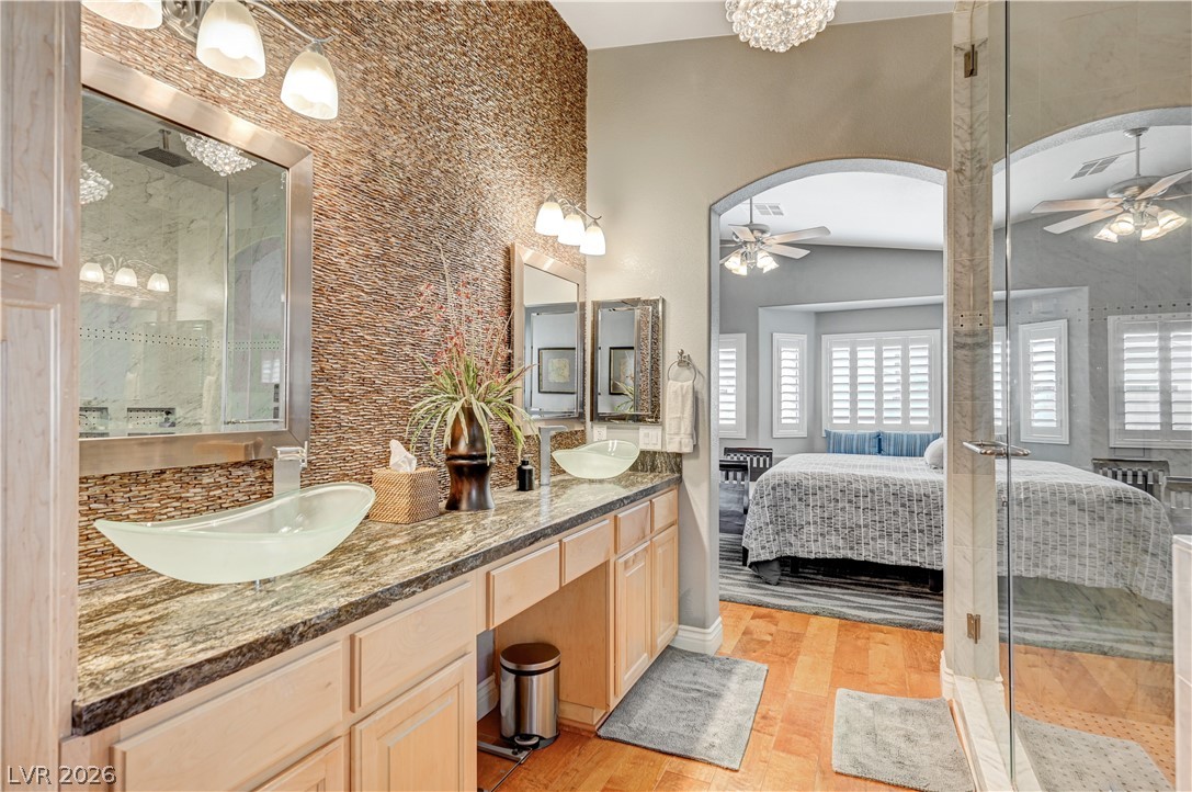 5669 Victoria Regina Avenue Las Vegas NV 89139