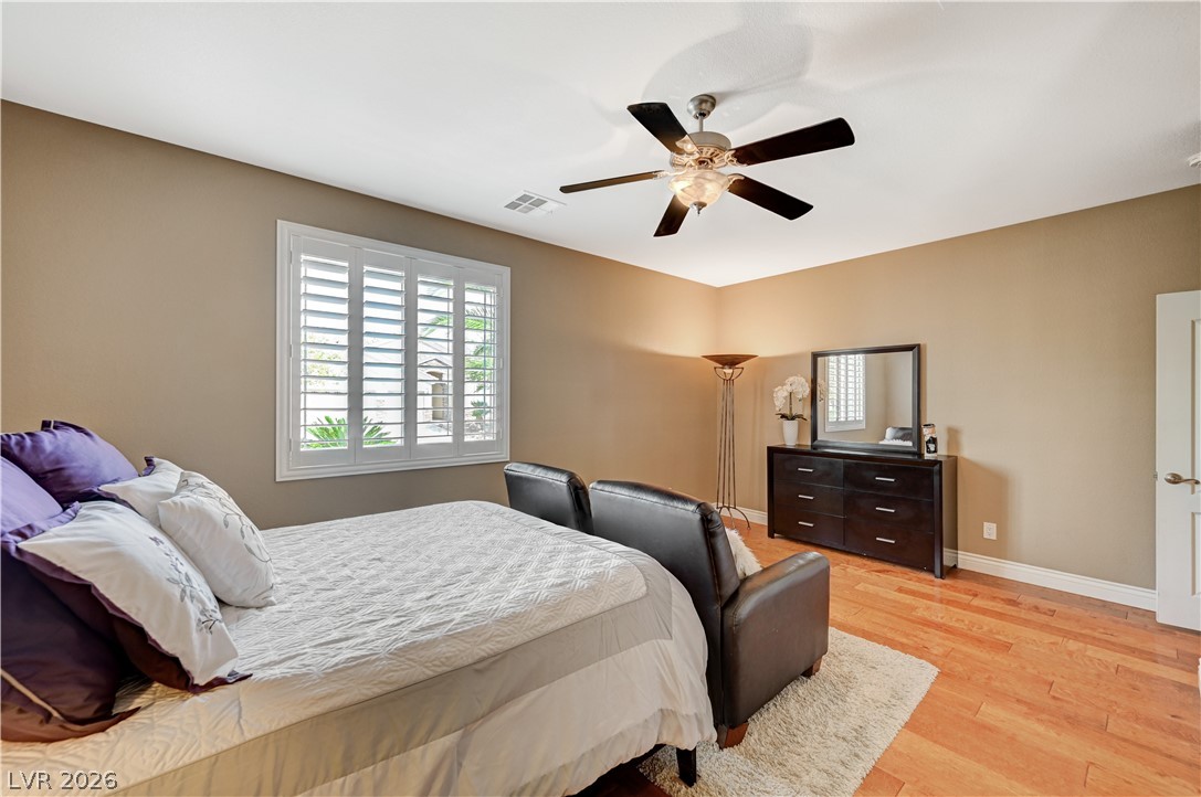 5669 Victoria Regina Avenue Las Vegas NV 89139