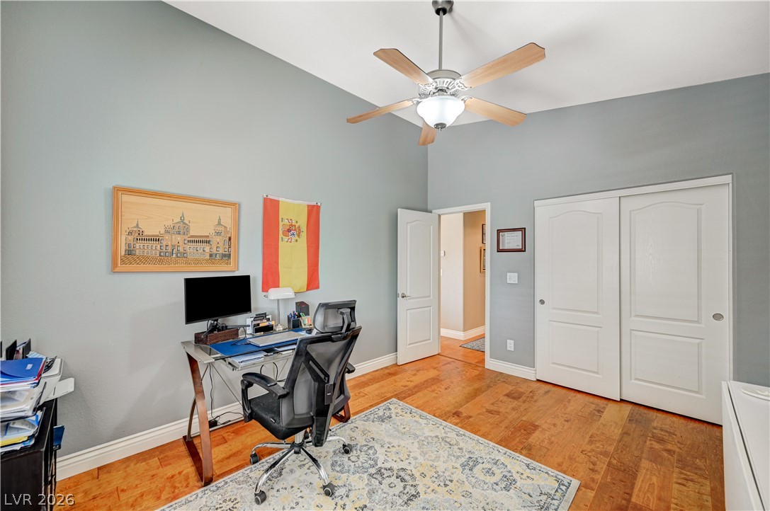 5669 Victoria Regina Avenue Las Vegas NV 89139